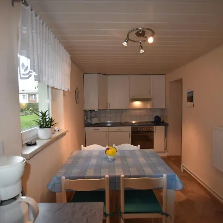Beautiful In Near Sea Apartment *